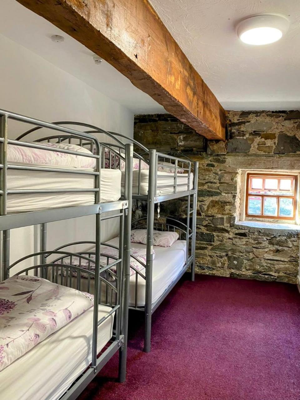 Old Mill Holiday Hostel Westport Eksteriør bilde